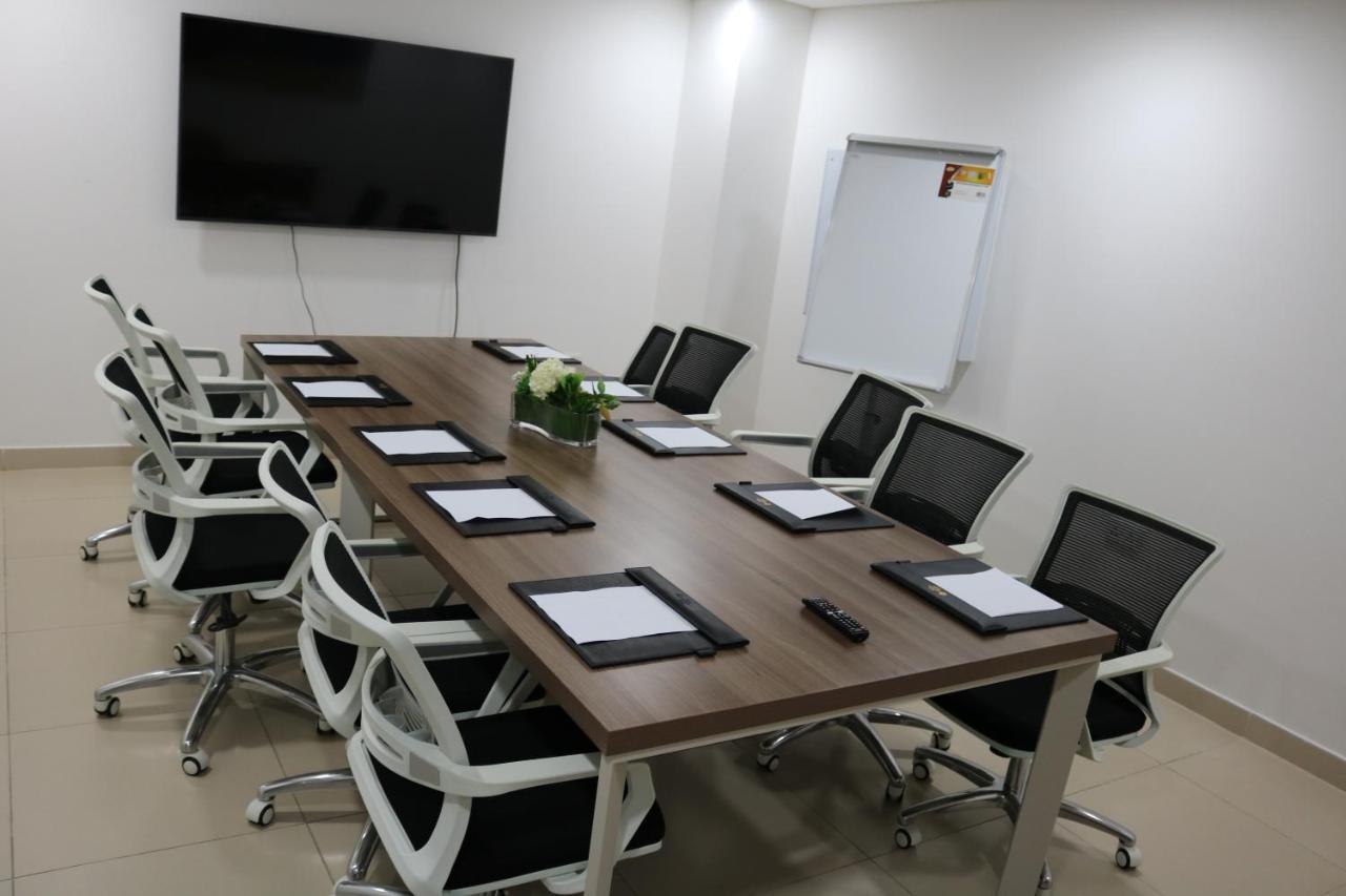 Best Western Plus Fursan Riyad Extérieur photo